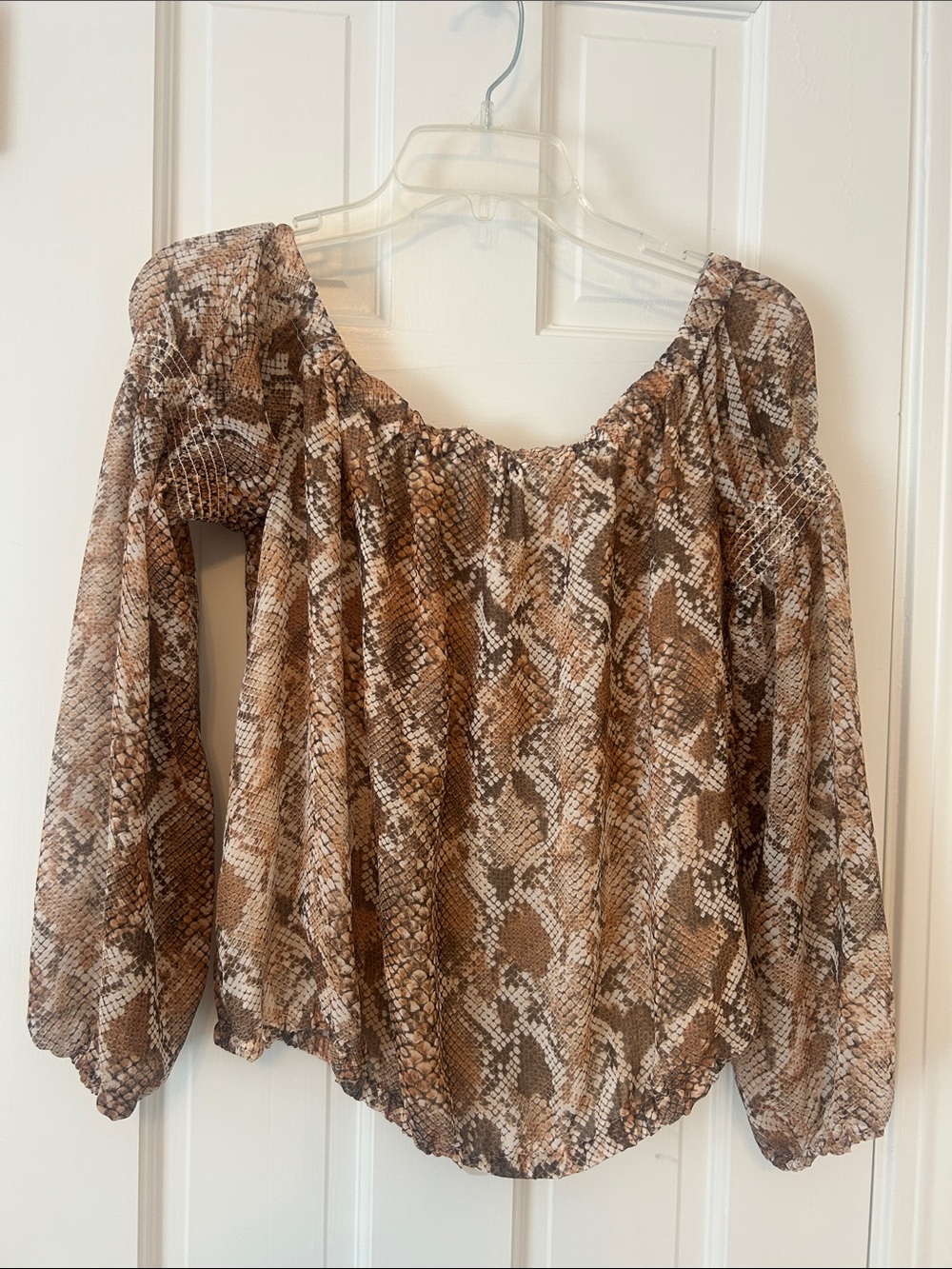 Guess Brown & Cream Snake-Print Off-Shoulder Blouse